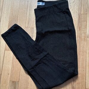 Old Navy Black and White Dotted Leggings - large tall